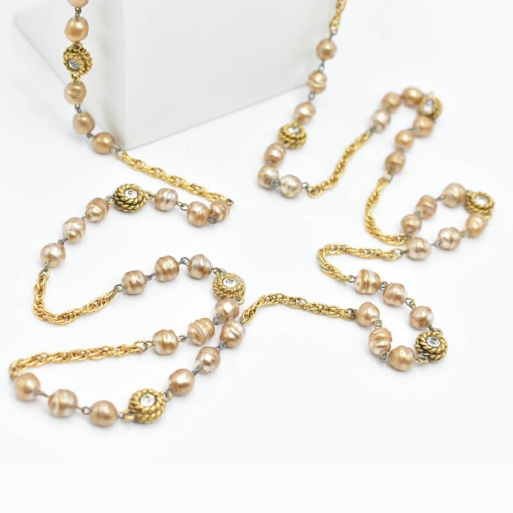 CHANEL CC Pearl & Diamond Extra Long Vintage Necklace 1980s w/Box - Picture 5 of 15